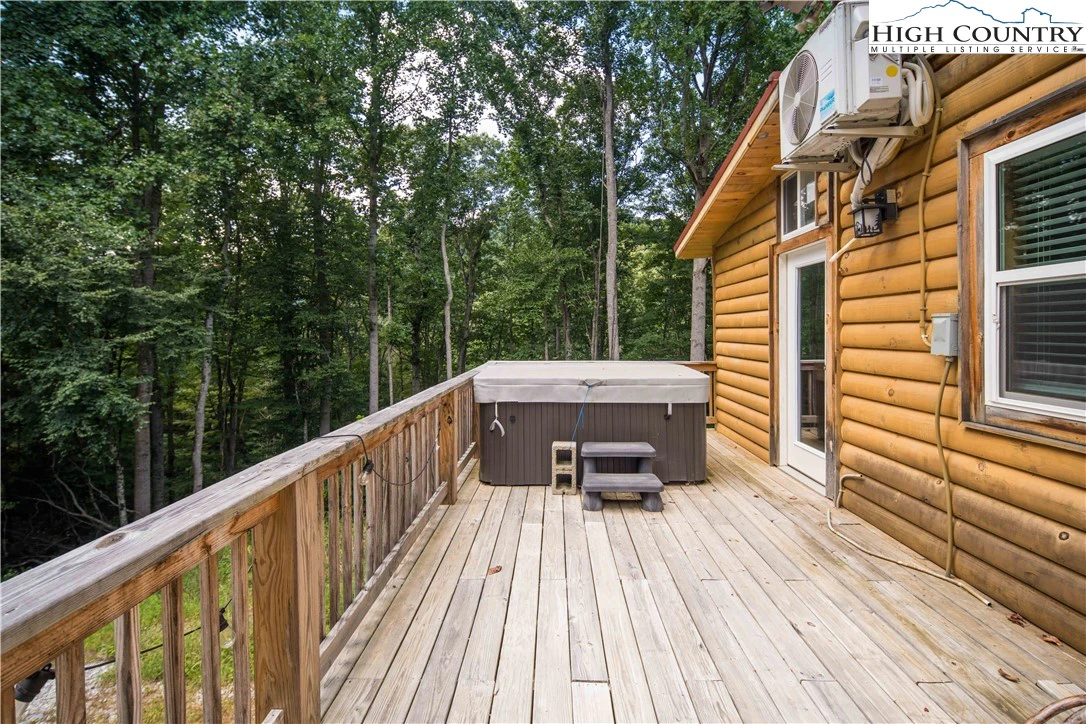 Image number 10 for the current listing