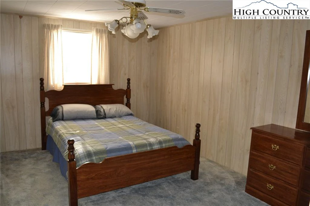 Image number 6 for the current listing