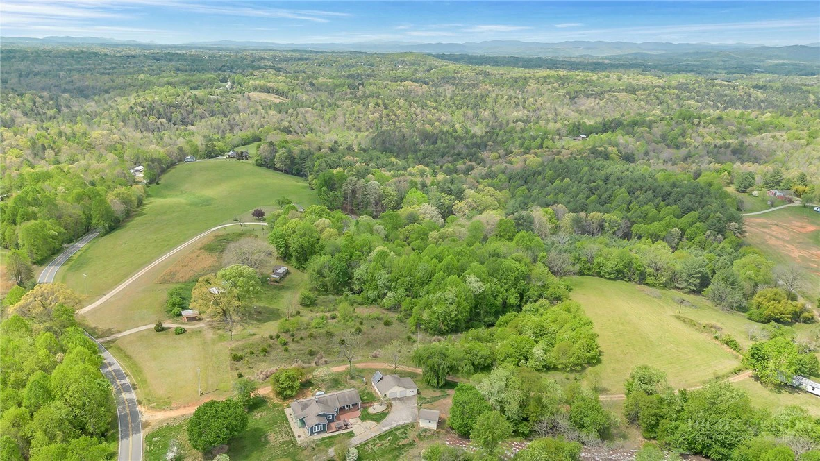 Image number 10 for the current listing