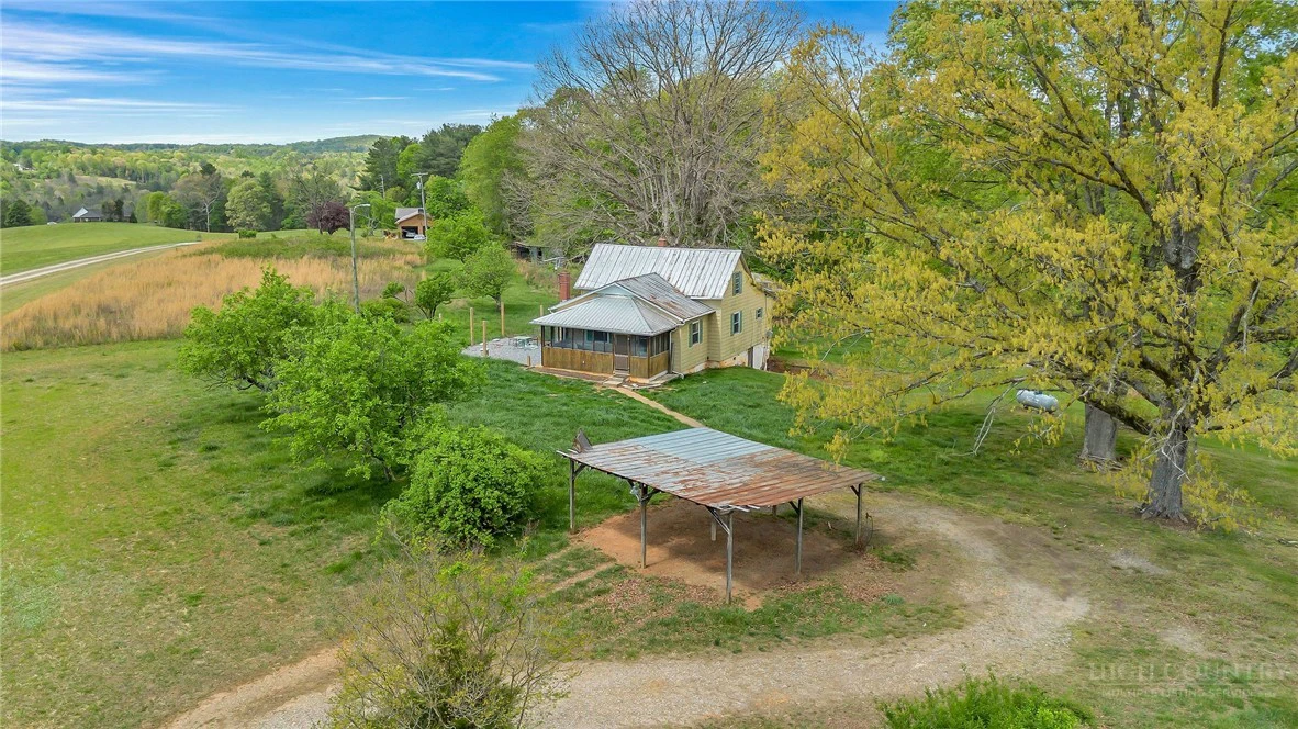 Image number 1 for the current listing