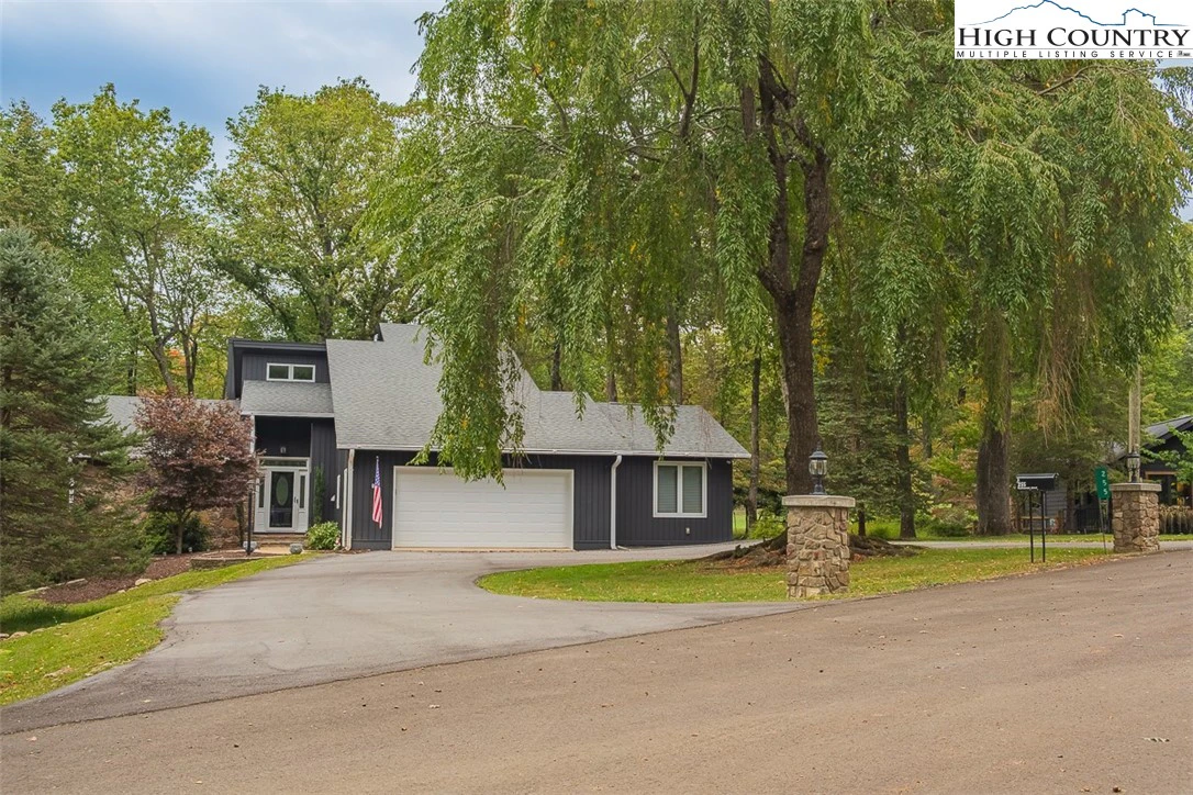 Image number 18 for the current listing