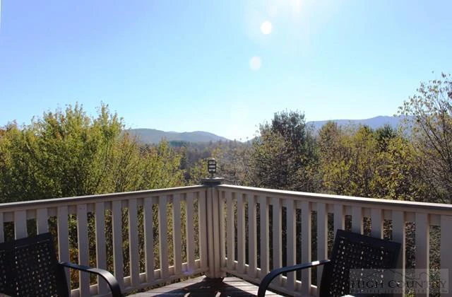 Image number 1 for the current listing