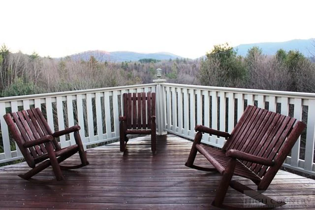 Image number 9 for the current listing