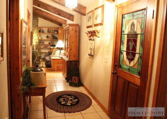 Image number 18 for the current listing