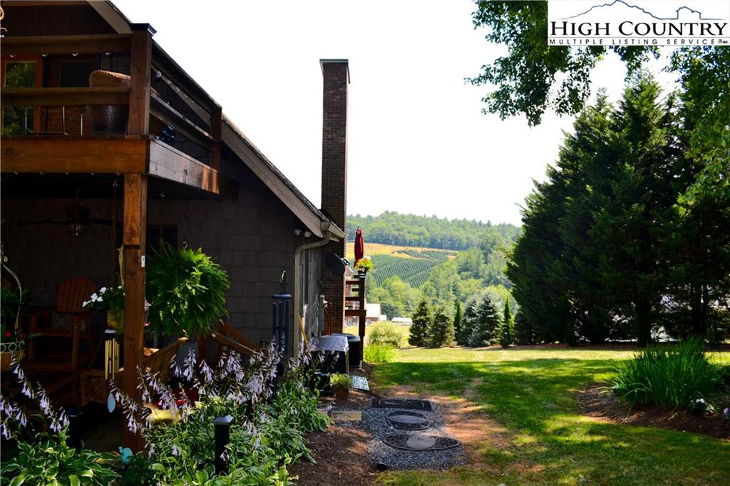 Image number 11 for the current listing