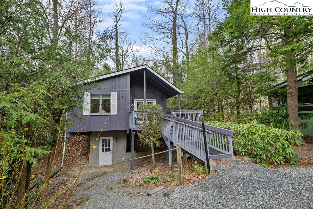 Image number 8 for the current listing