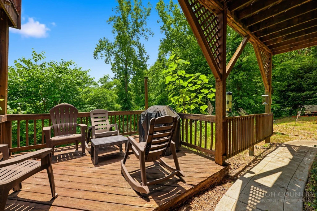 Image number 10 for the current listing