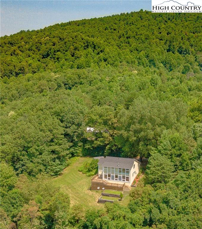 Image number 1 for the current listing