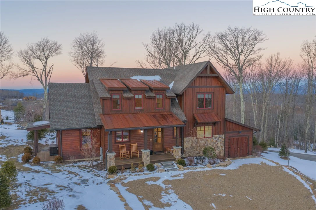 Image number 1 for the current listing