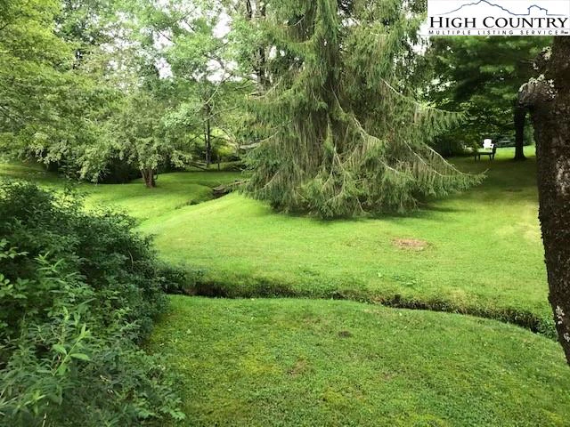 Image number 14 for the current listing