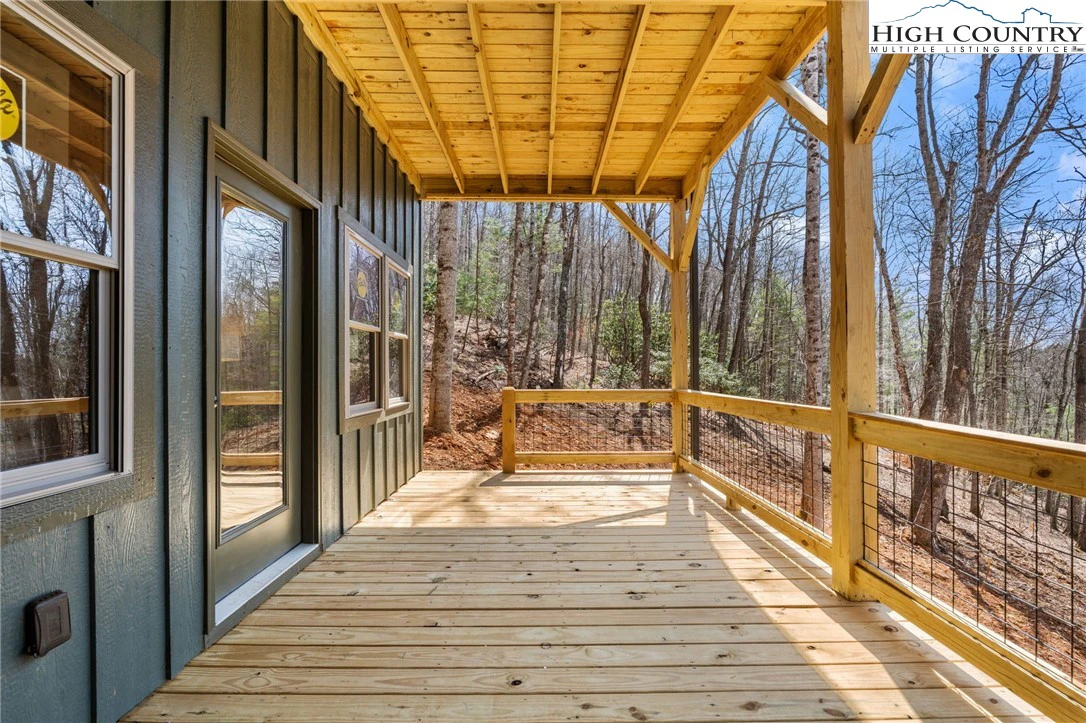 Image number 6 for the current listing