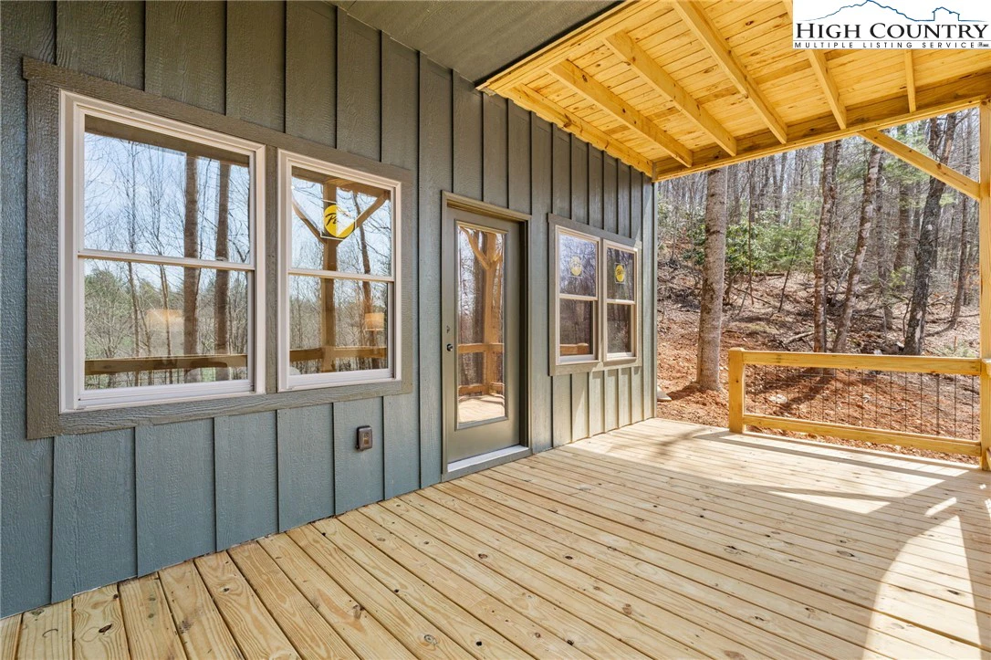 Image number 7 for the current listing