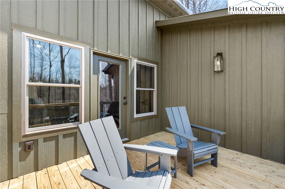 Image number 11 for the current listing