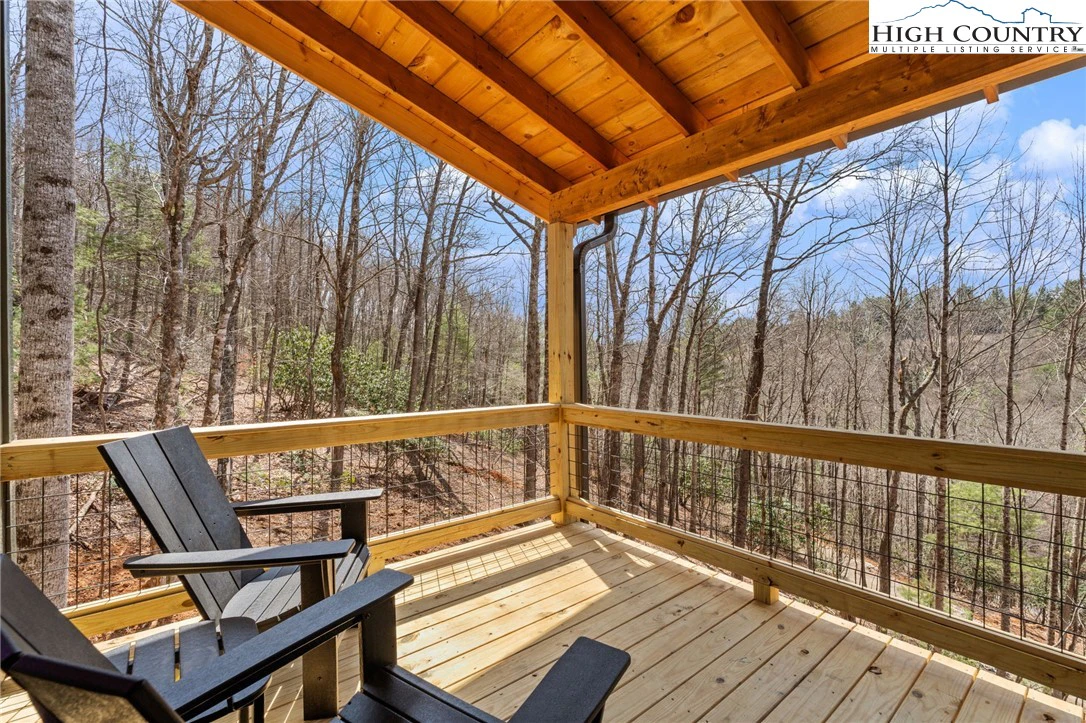 Image number 2 for the current listing