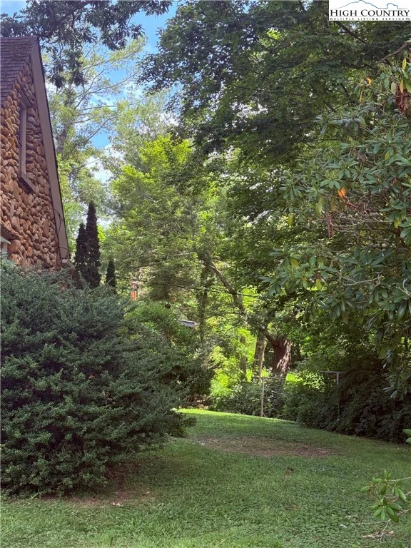 Image number 5 for the current listing