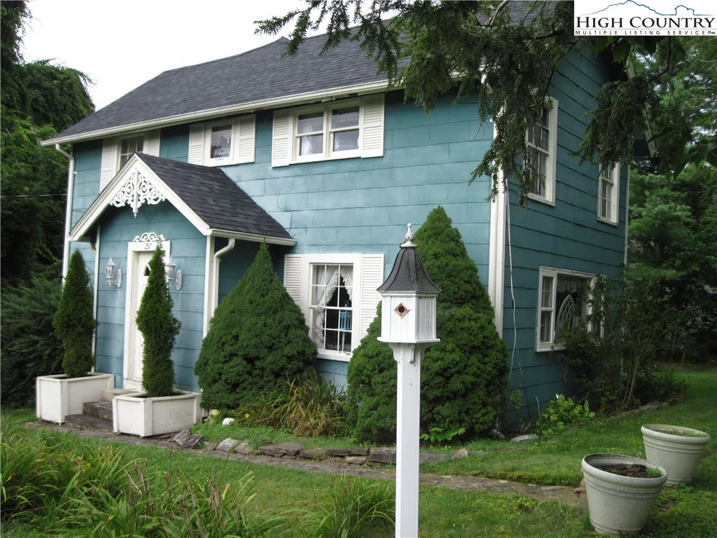 Image number 10 for the current listing