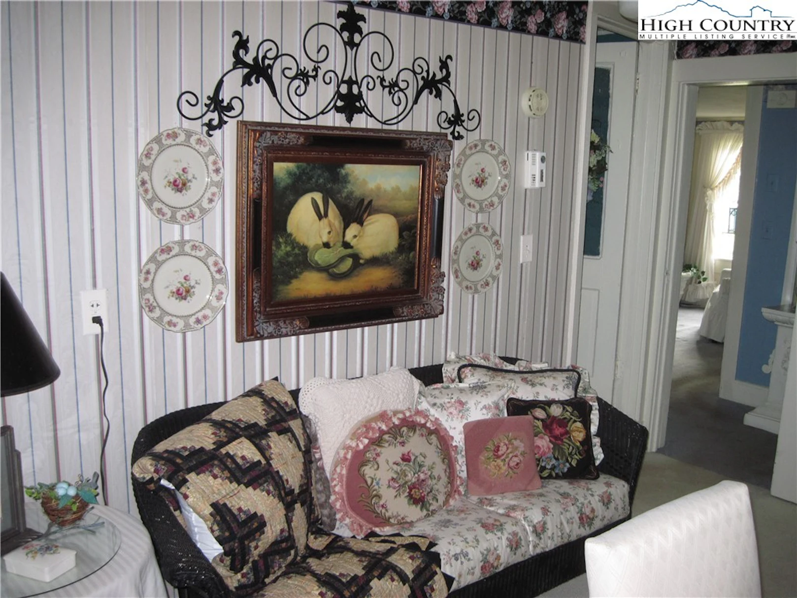 Image number 5 for the current listing