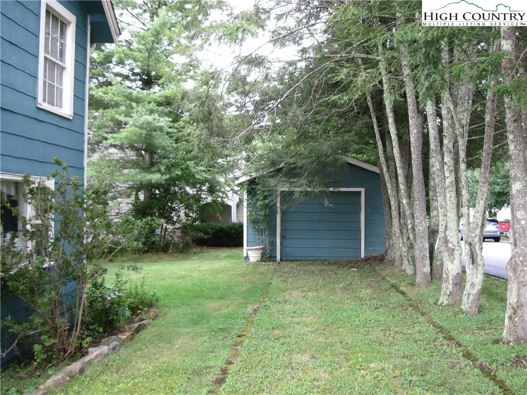 Image number 8 for the current listing