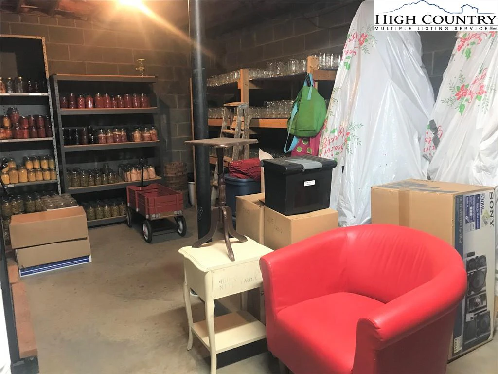 Image number 6 for the current listing