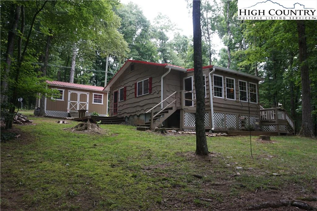 Image number 14 for the current listing