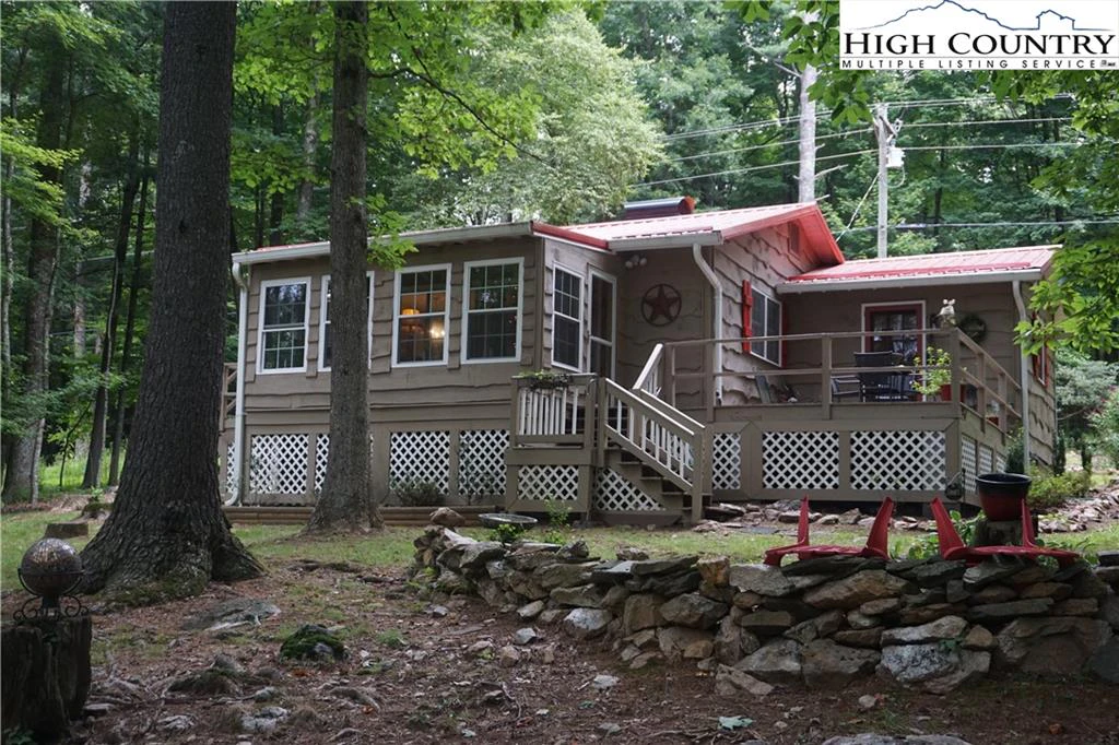 Image number 15 for the current listing