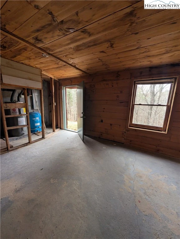 Image number 9 for the current listing