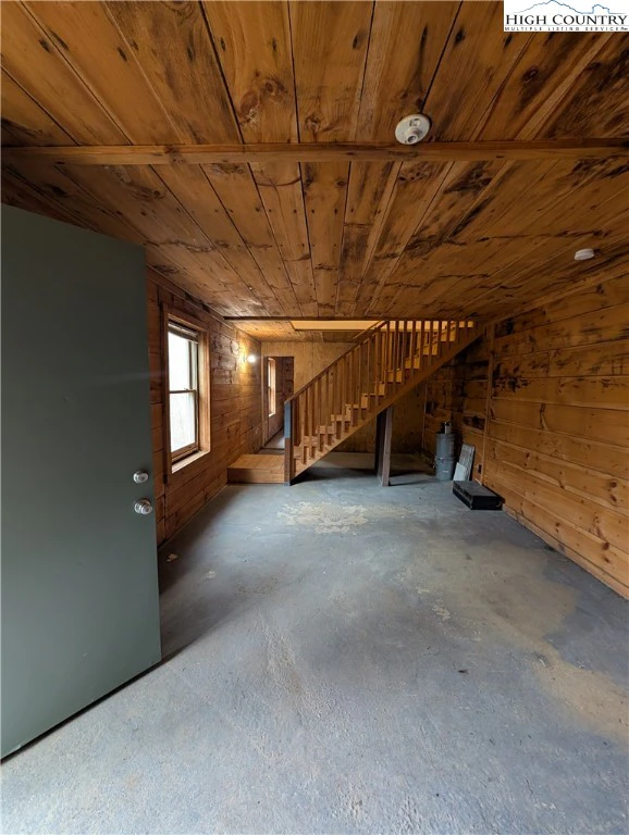 Image number 2 for the current listing