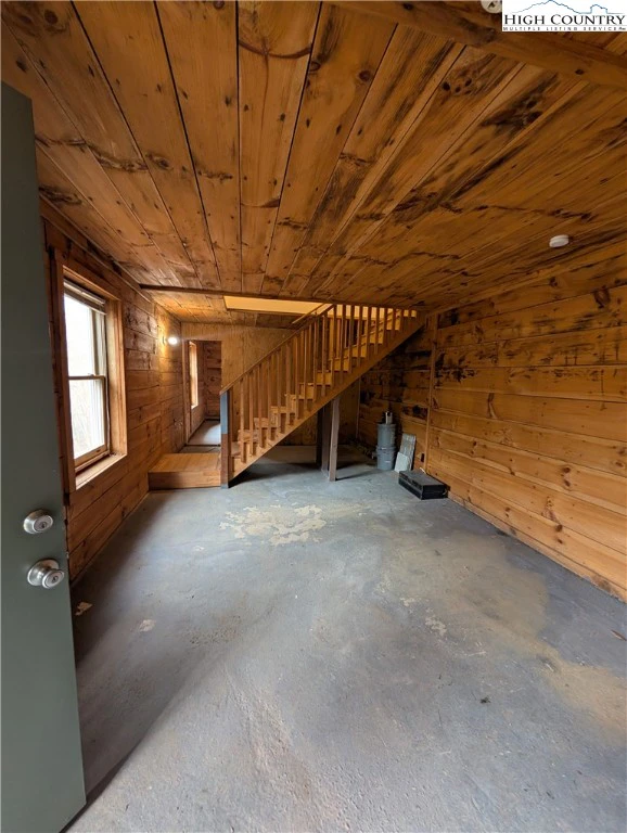 Image number 12 for the current listing