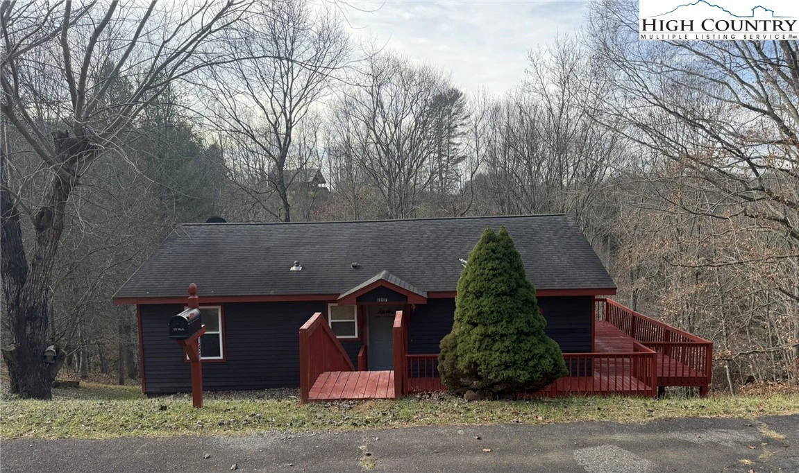 Image number 1 for the current listing