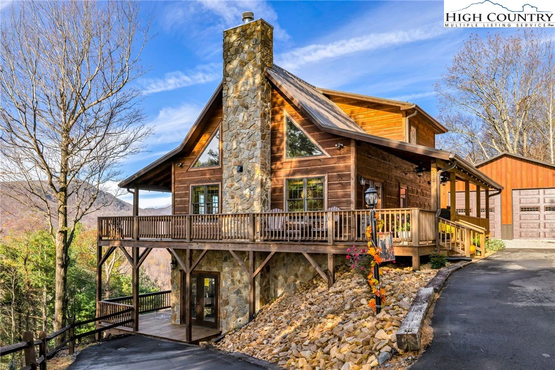 Image number 2 for the current listing
