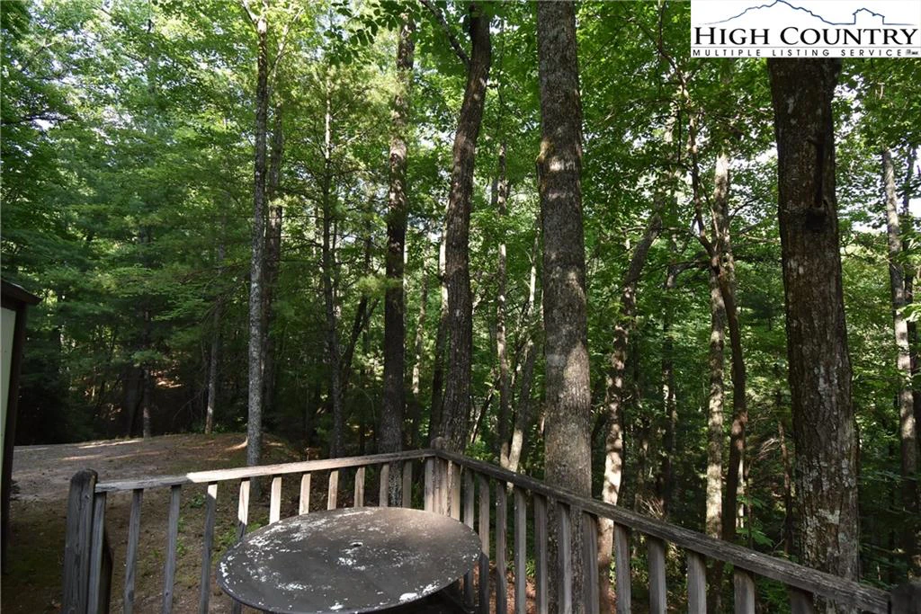 Image number 3 for the current listing