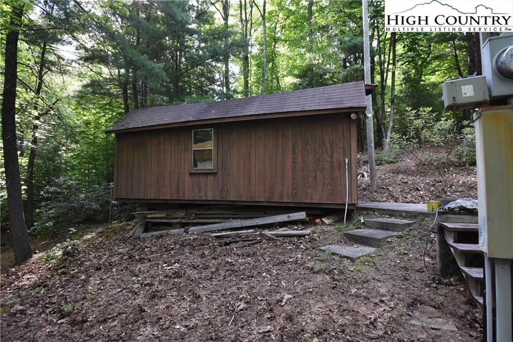 Image number 10 for the current listing