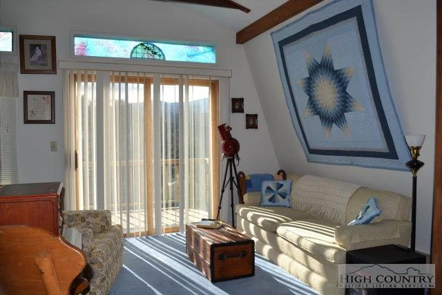 Image number 7 for the current listing