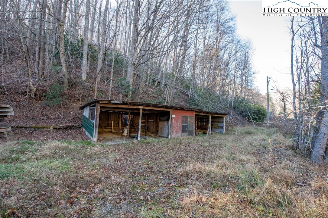 Image number 3 for the current listing