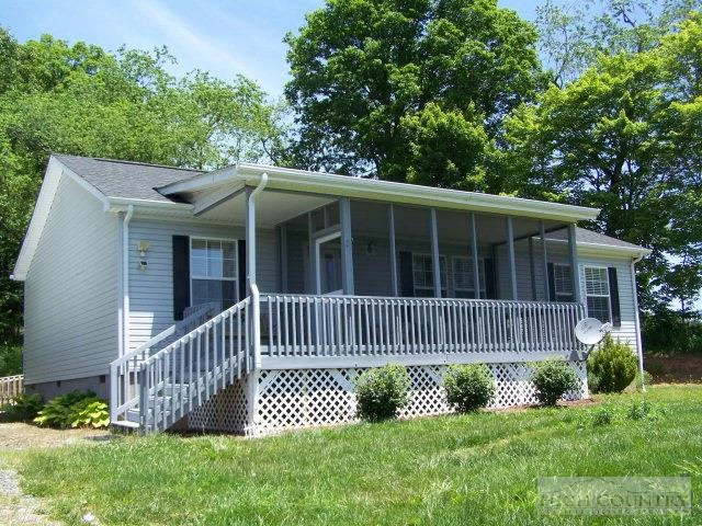 Image number 1 for the current listing