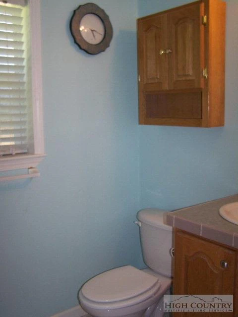 Image number 11 for the current listing