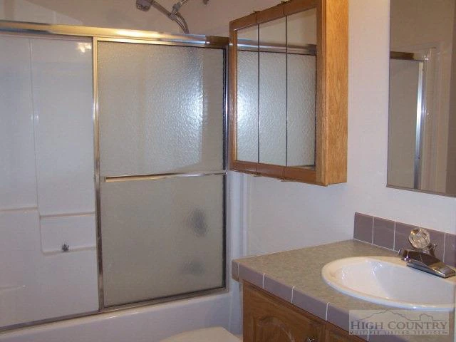 Image number 12 for the current listing