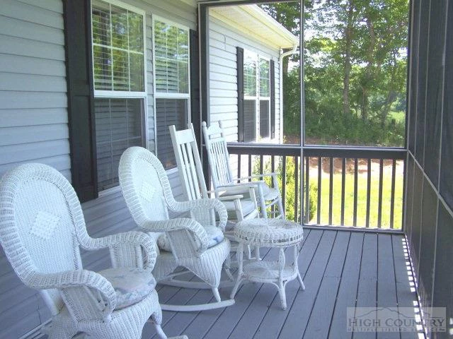 Image number 13 for the current listing