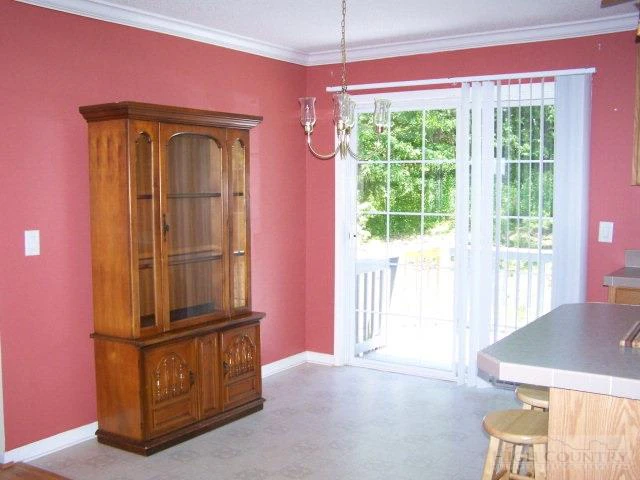 Image number 7 for the current listing