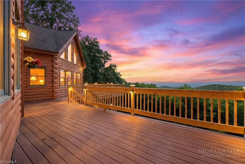 Image number 2 for the current listing