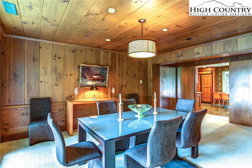 Image number 12 for the current listing