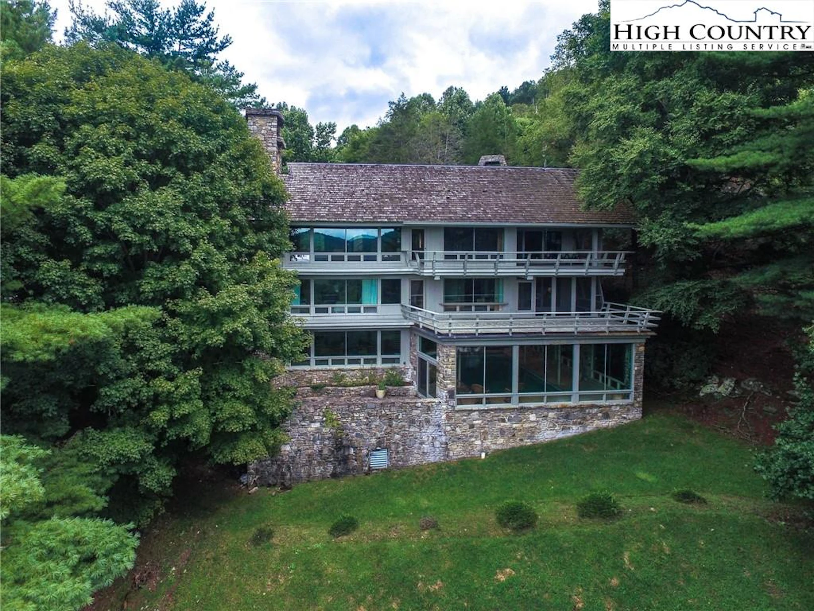 Image number 22 for the current listing