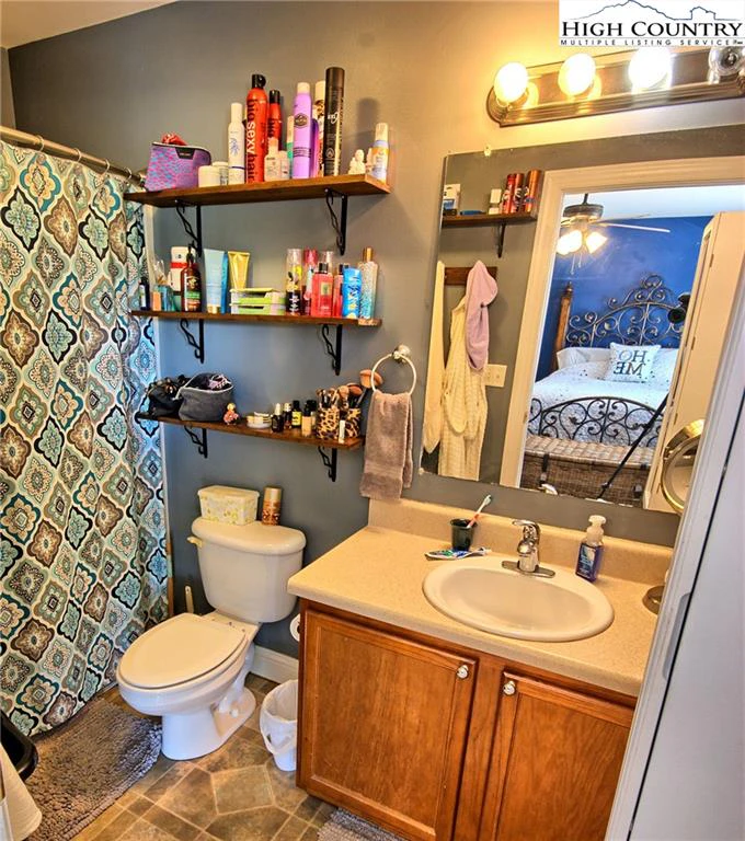 Image number 6 for the current listing