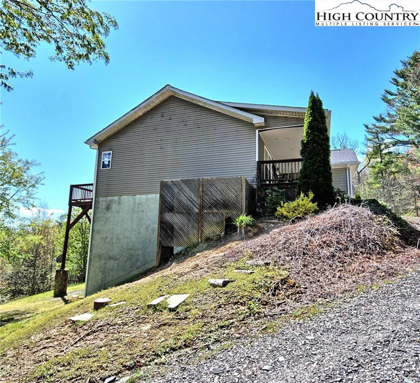 Image number 7 for the current listing