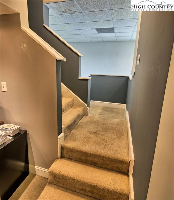 Image number 2 for the current listing