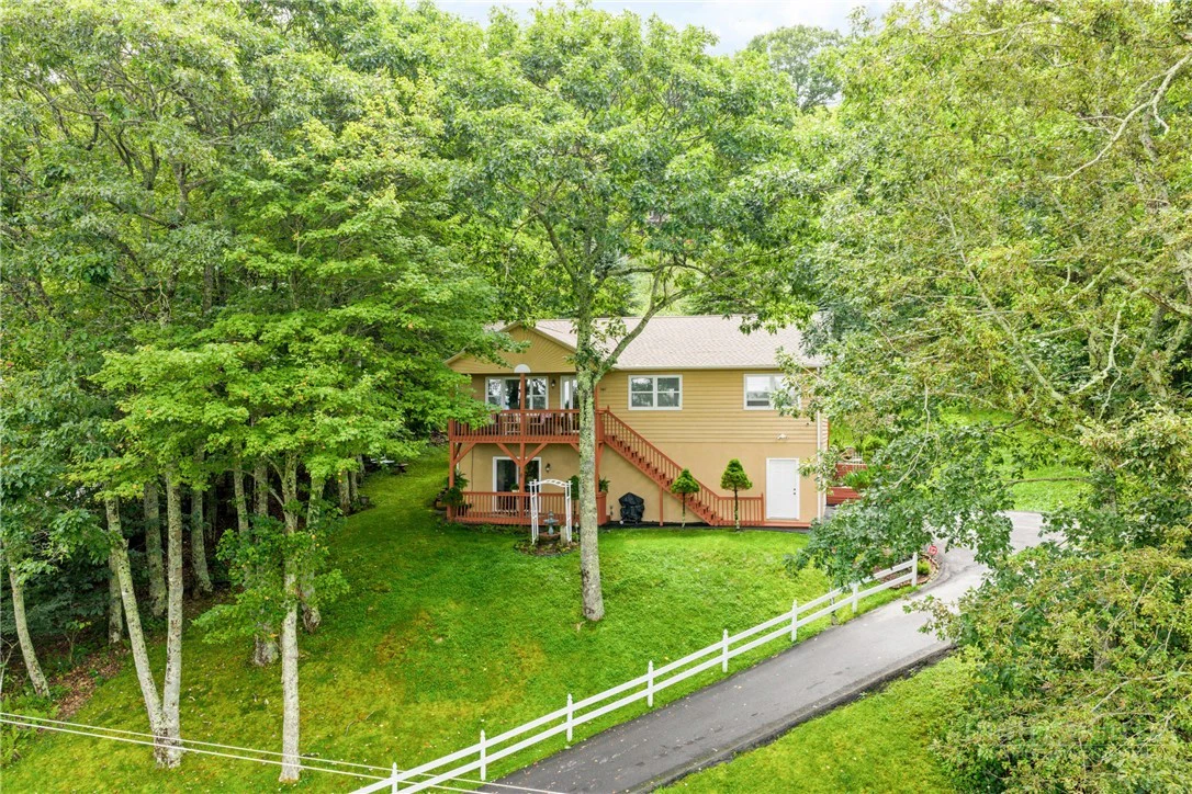 Image number 2 for the current listing