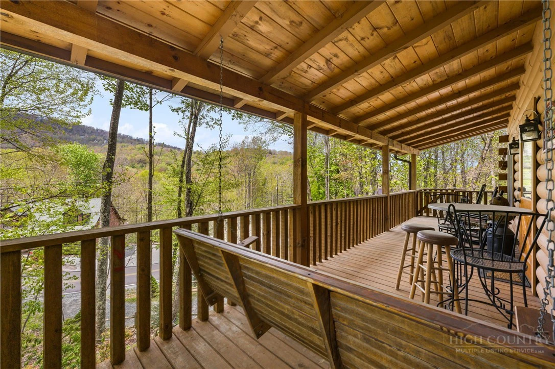 Image number 3 for the current listing