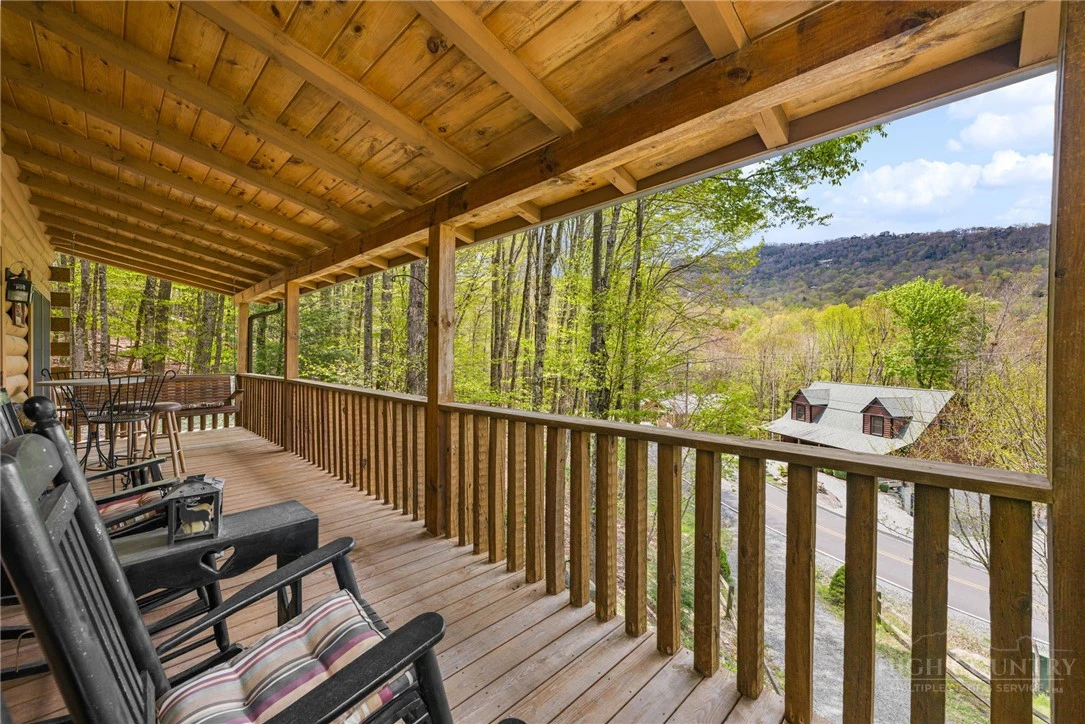 Image number 5 for the current listing