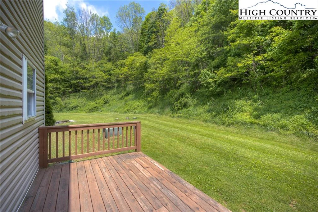 Image number 8 for the current listing