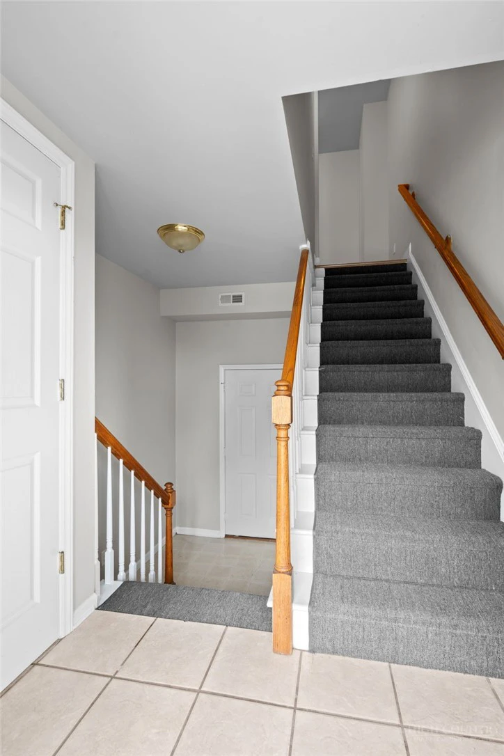 Image number 7 for the current listing